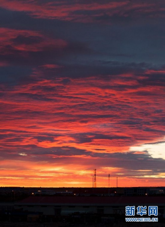 �»�����Ƭ���������أ����ɹţ���2014��6��9�� ���ɹŶ��������г��֡������ơ����� 6��9�հ��������ɹŶ��������Ͽճ��֡������ơ����ۣ�ӳ����ʡ� �»��緢�������̣�