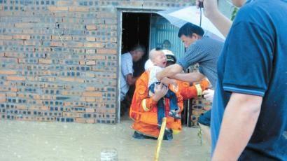 ��ˮ�У�С�����ŵú�����ޡ������� ��