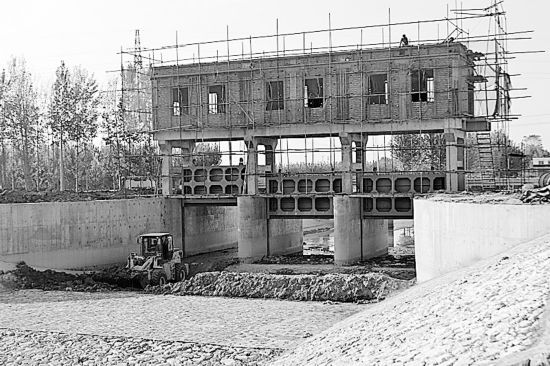 ��ˮ����������ÿ����1.5�����������